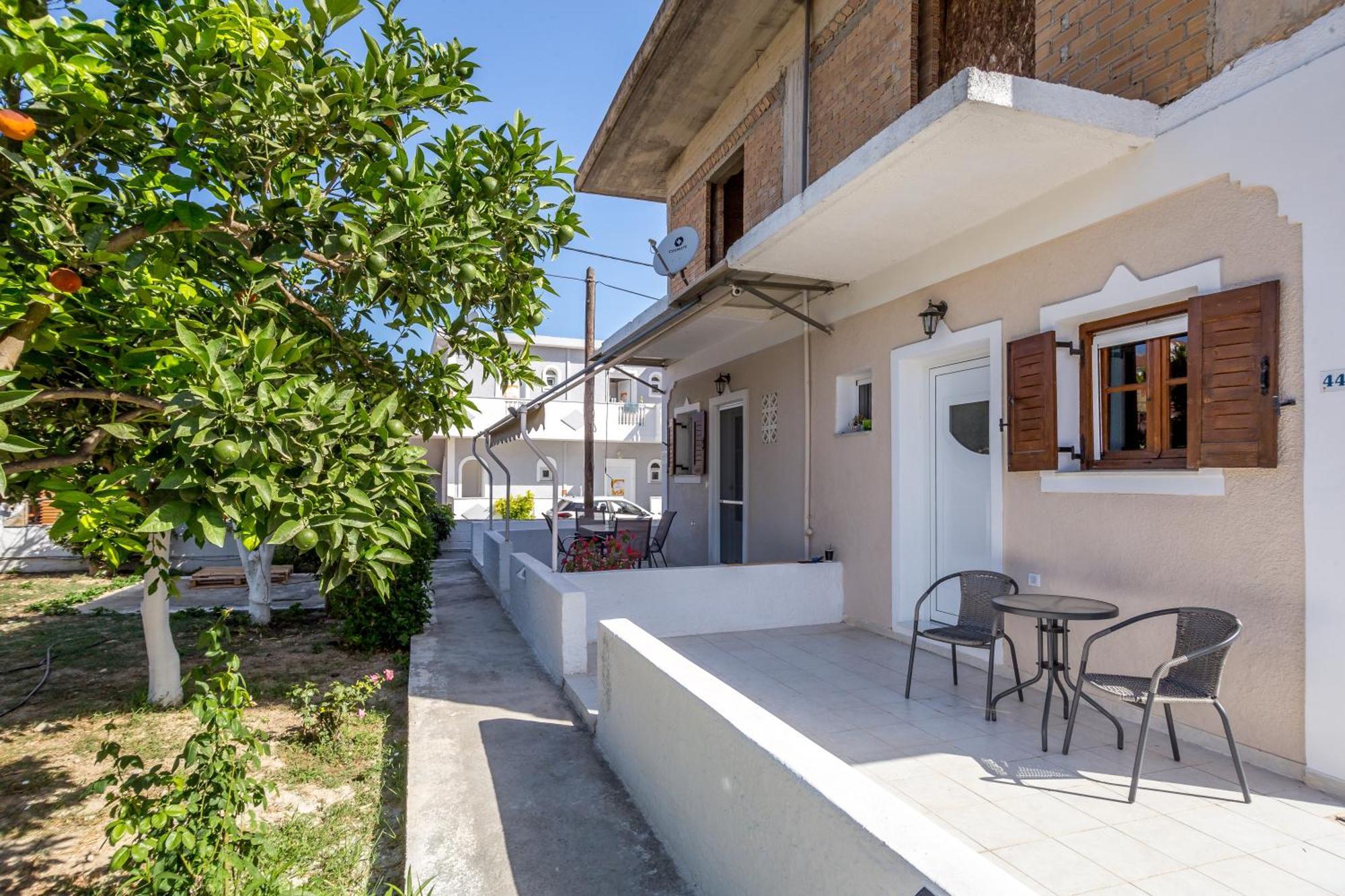 Sunny Sofi Studios Planos  Exterior photo